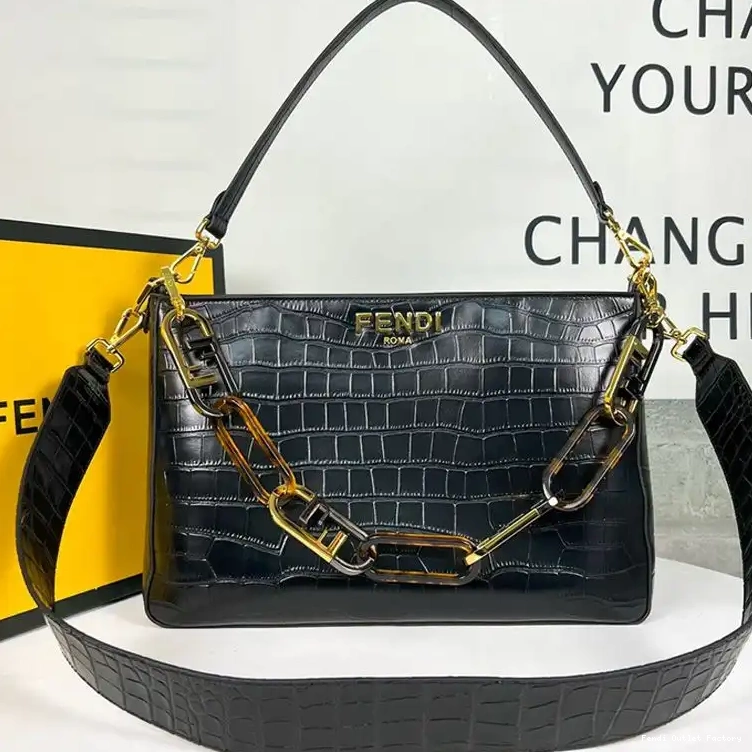Vintage HOT Bag Shoulder In Zip O'Lock Black Crocodile Fendi Leather 0524